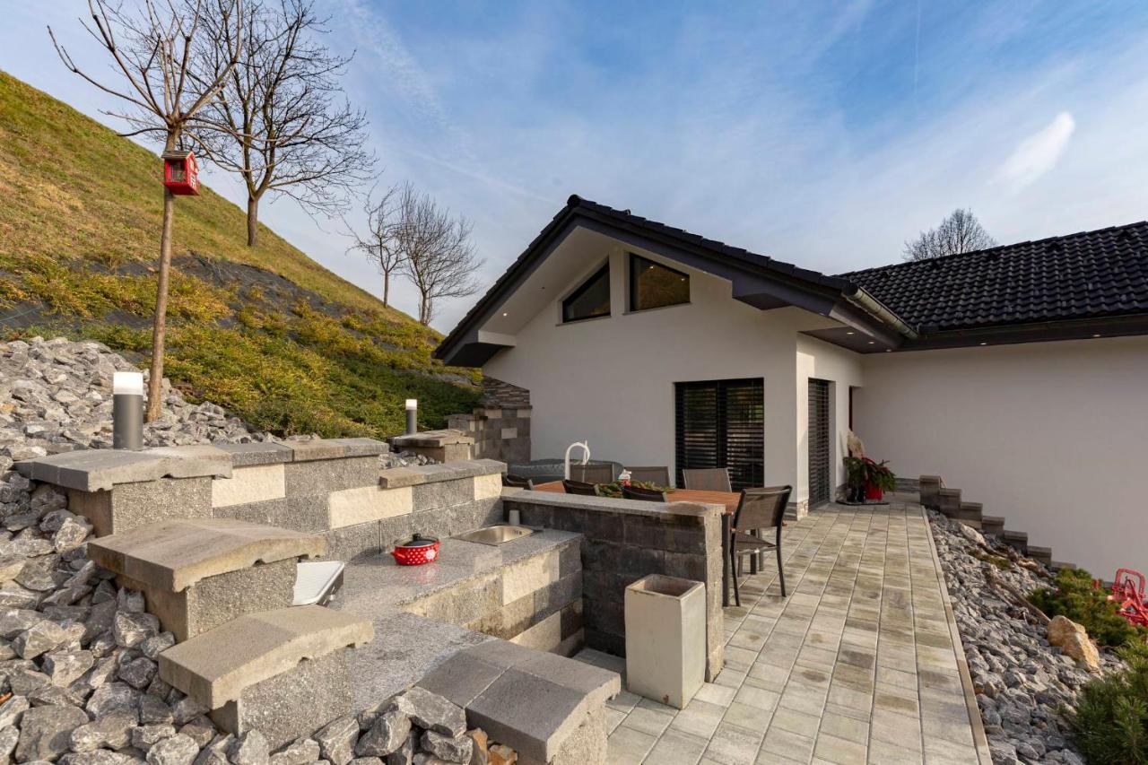 Holiday House Vikend Polzela Buitenkant foto